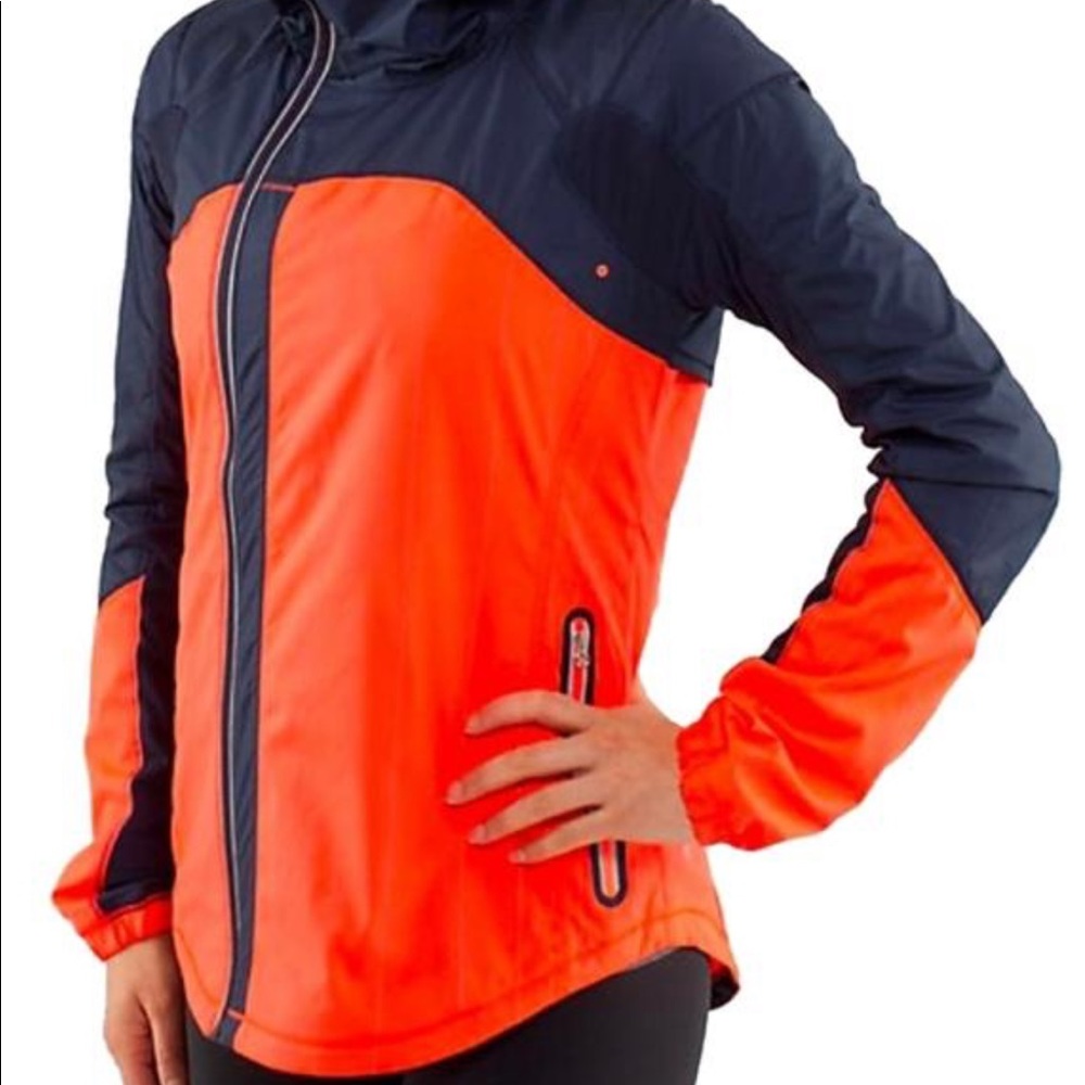 Lululemon Get Up And Glow Jacket (size 6)